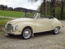 DKW 3=6 Cabriolet in der Farbe elfenbein.Bei dem abgebildeten Fahrzeug handelt es sich um das letzte gebaute 2-sitzige Cabriolet.